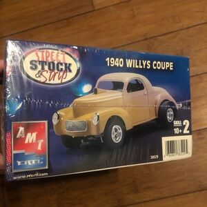 1940 Willys Coupe car model kit